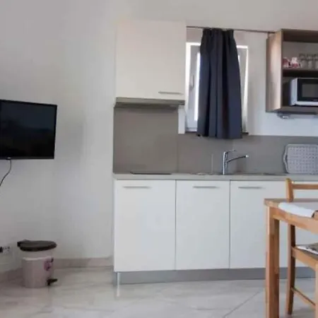 דירה Studio In 45755